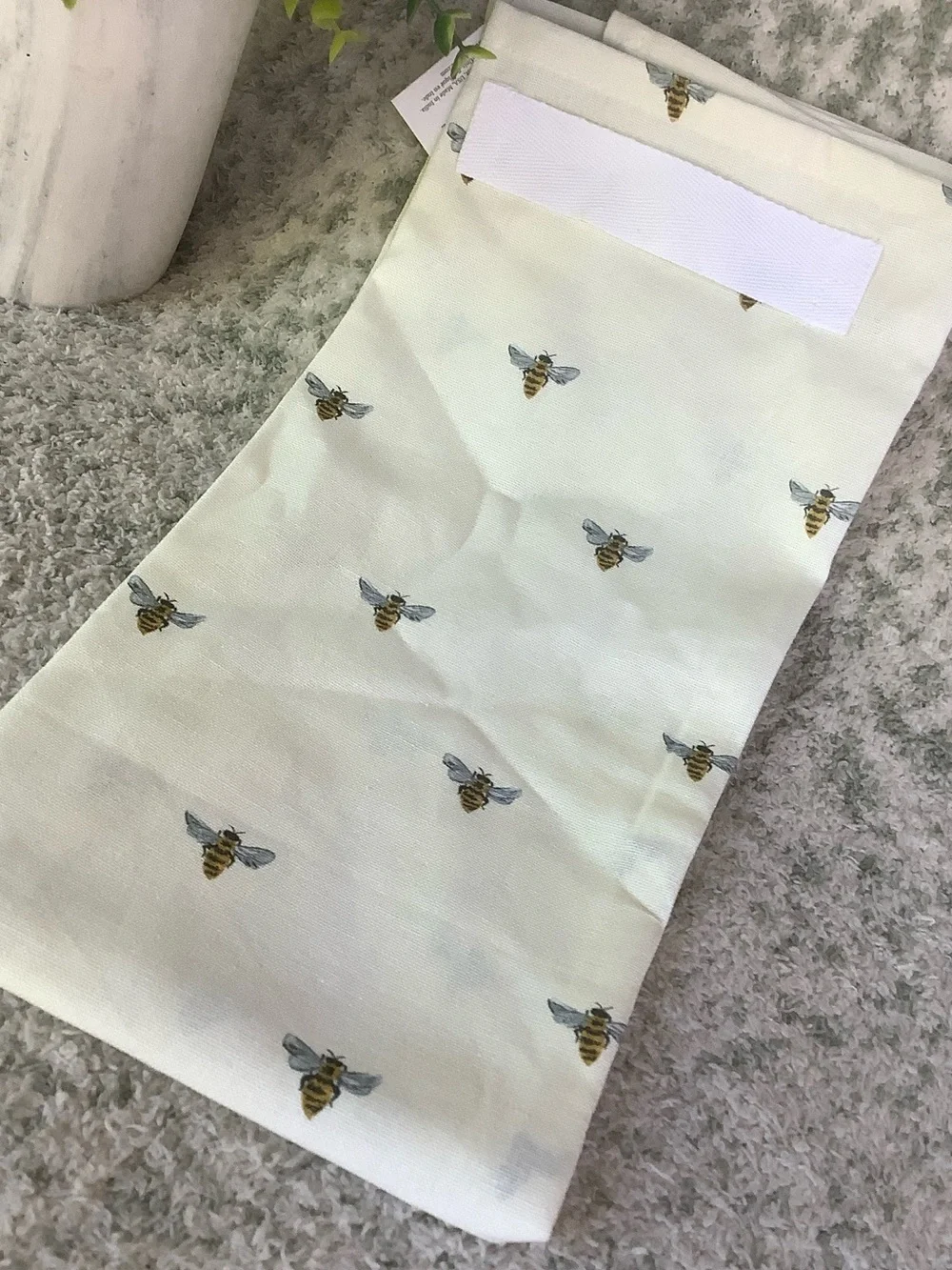 1Canoe2 Ivory Bee Cotton Fabric Kitchen Tea Towel NWT 18.75” x 28”